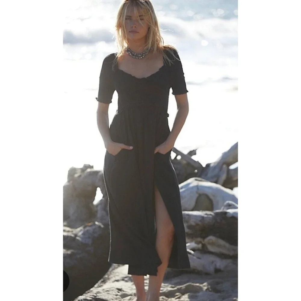 Free People Midi Dress Womens Medium Black Excellent Smocked Short Sleeve Cotton
